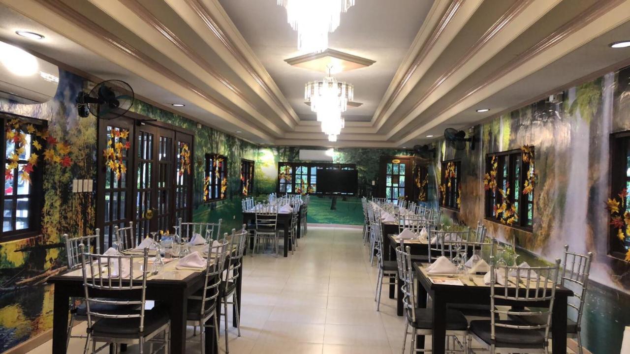 Villa Esmeralda Bryan'S Resort Hotel And Restaurant Palayan City Exteriör bild